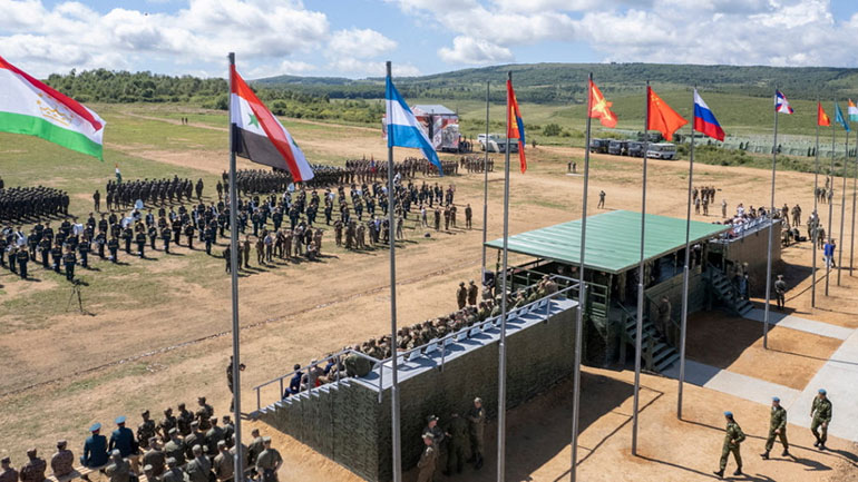 Η Ρωσία διεξάγει μεγάλης κλίμακας στρατιωτικά γυμνάσια – Συμμετέχει και η Κίνα